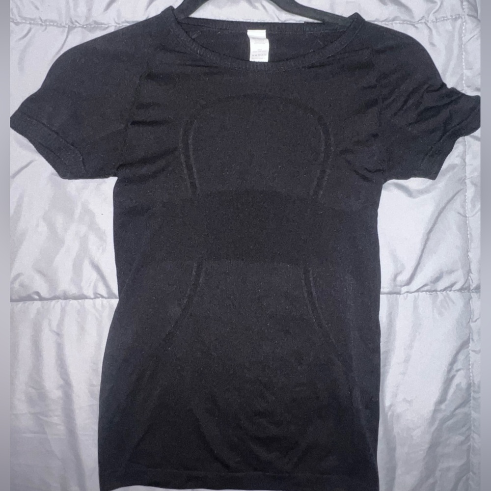 lululemon athletica Black Short Sleeve Tee